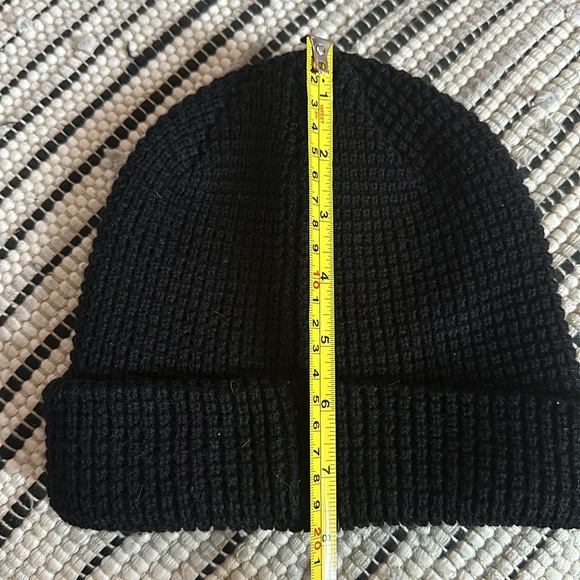 Hat - Picture 8 of 9